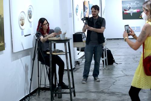 Francesca Dalla Benetta reveals her intimate sculptural process to public scrutiny