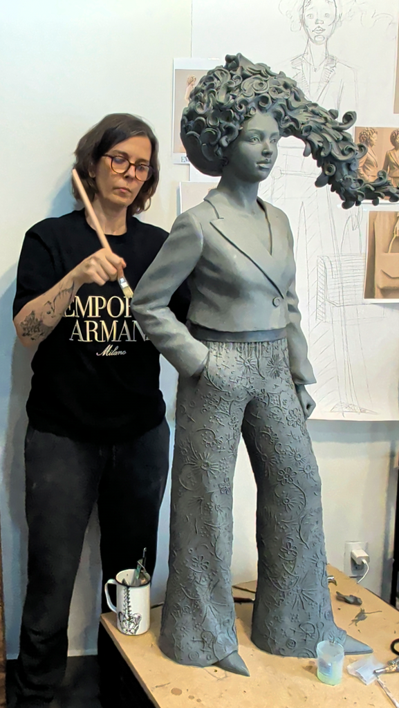 Detrás del proceso: Dando vida a Aurora para Emporio Armani