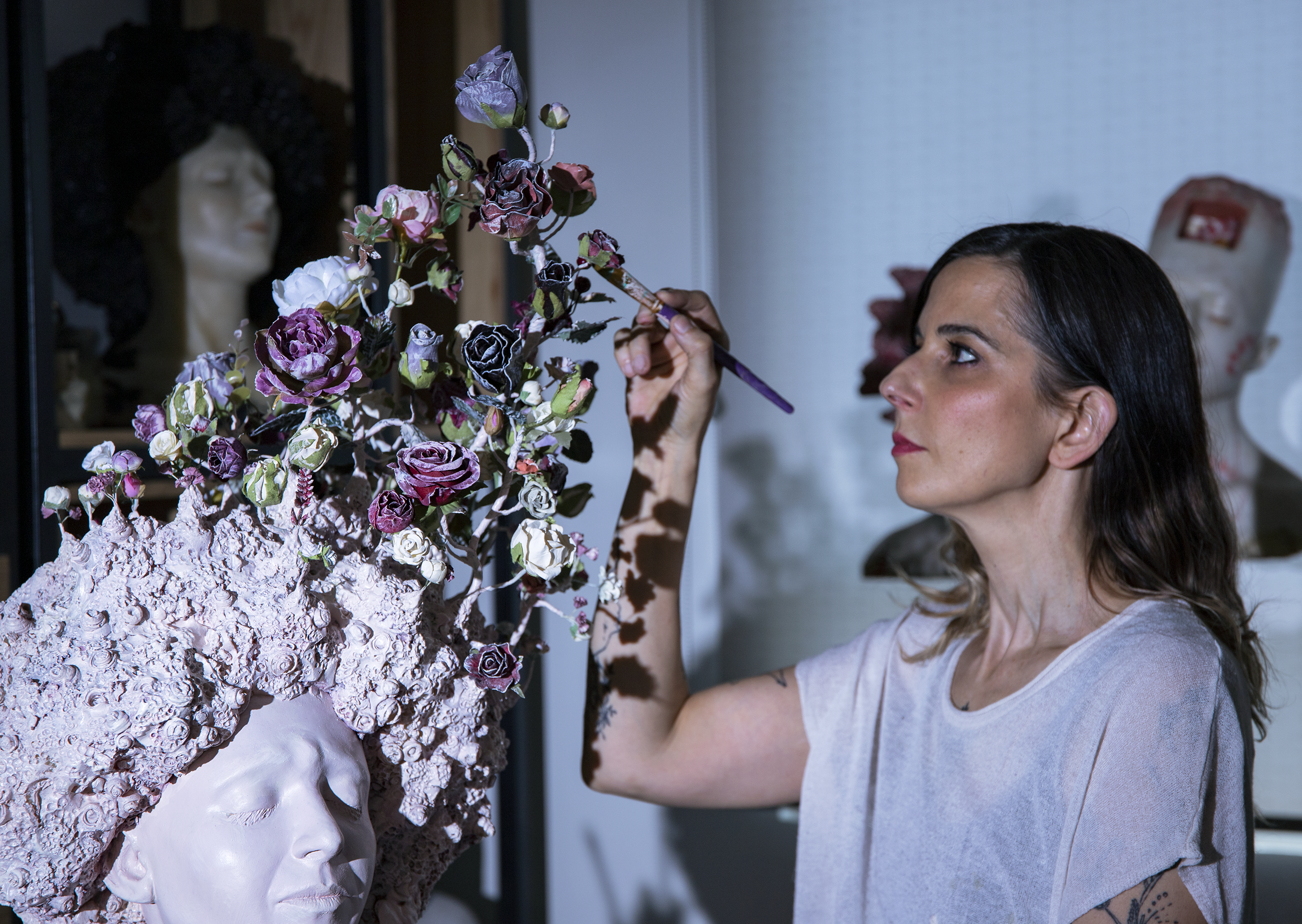 iCapítulo Francesca Dalla Benetta. Artista Plástica / Yoni Gómez. Escultor